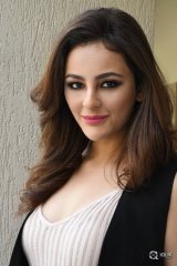 Seerat Kapoor New Photos